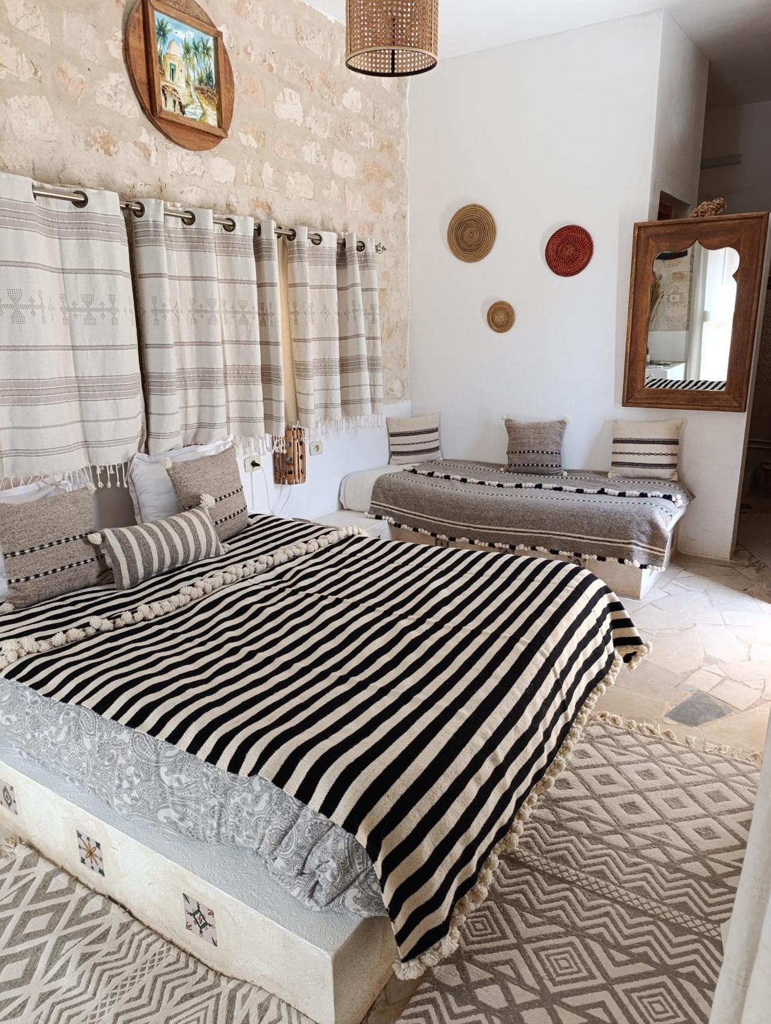 Dar Ayed Tamezret Hotel Tamazrat Exterior photo